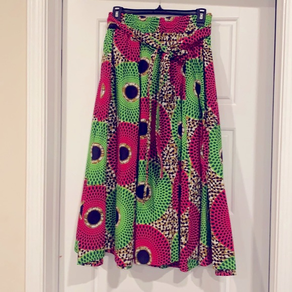 Dresses & Skirts - African print midi skirt with pockets